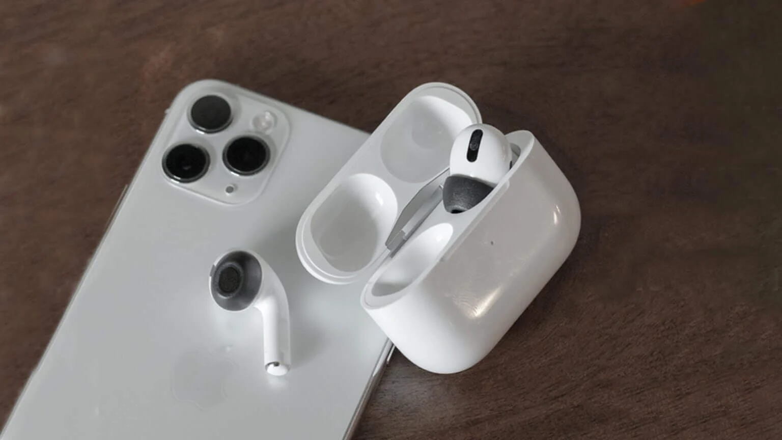 Как сбросить AirPods на заводские настройки: подробная инструкция