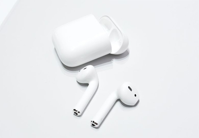 Один наушник AirPods не работает: основные причины.